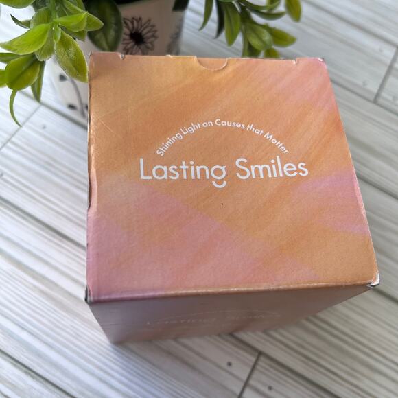 NEW Lasting Smiles Sea Salt & Citrus Aromatherapy Soy-Blend Candle 6.87 oz - Picture 10 of 10